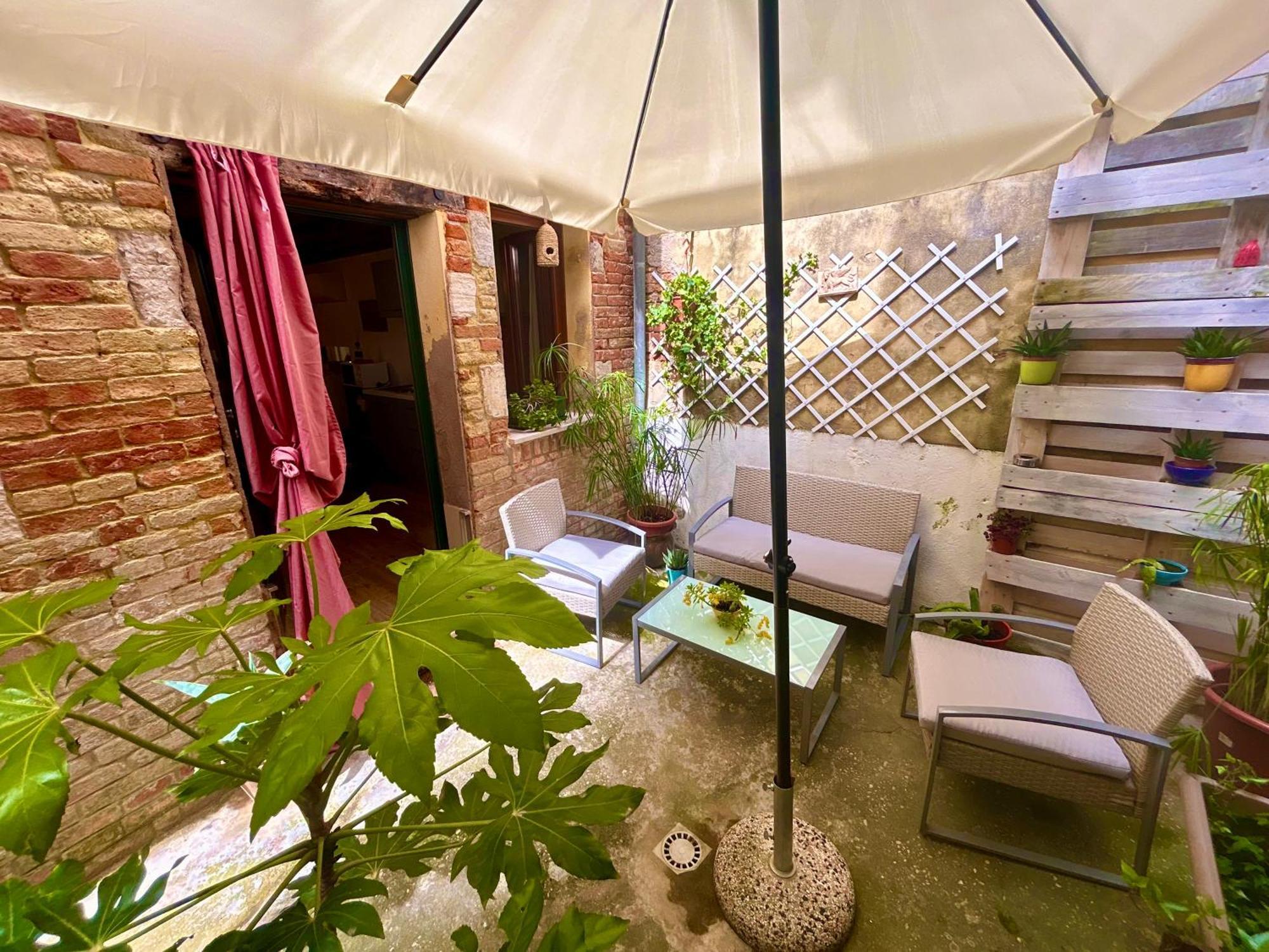 Ca 3 Leoni - Romantic House In The Heart Of Venice Exterior photo